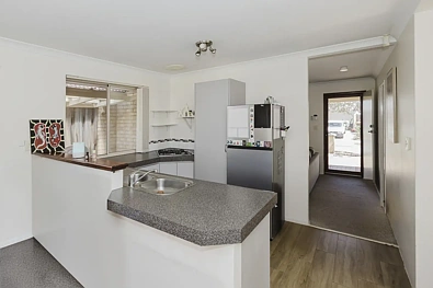 10 Longton Way, Ellenbrook, WA 6069, 3 slaapkamers, 1 badkamers, House