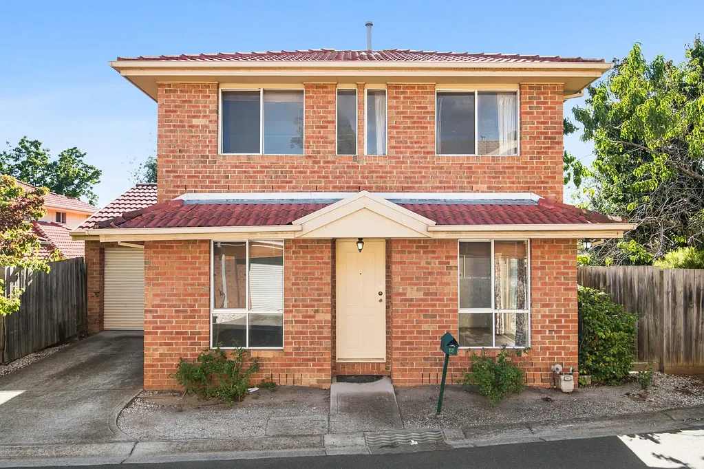 Recently Renovated Townhouse!
