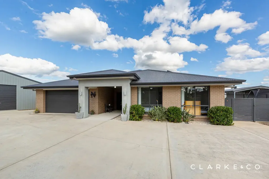Heddon Greta 5غرفة نوم IMPRESSIVE FAMILY HOME WITH SPACE AND VERSATILITY!