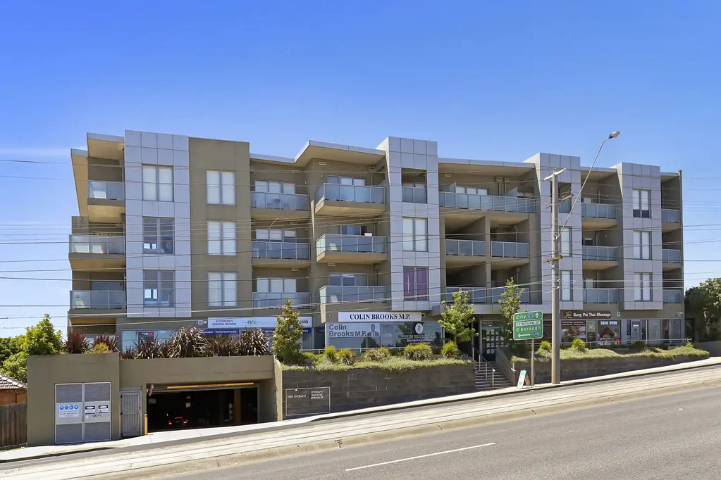 Fully Furnished Modern Apartment in the Heart of Bundoora