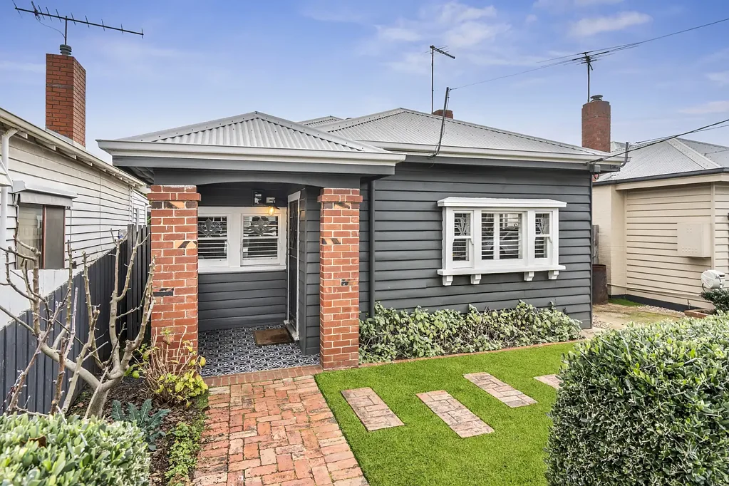 Charming Geelong West Living in a Prime Location