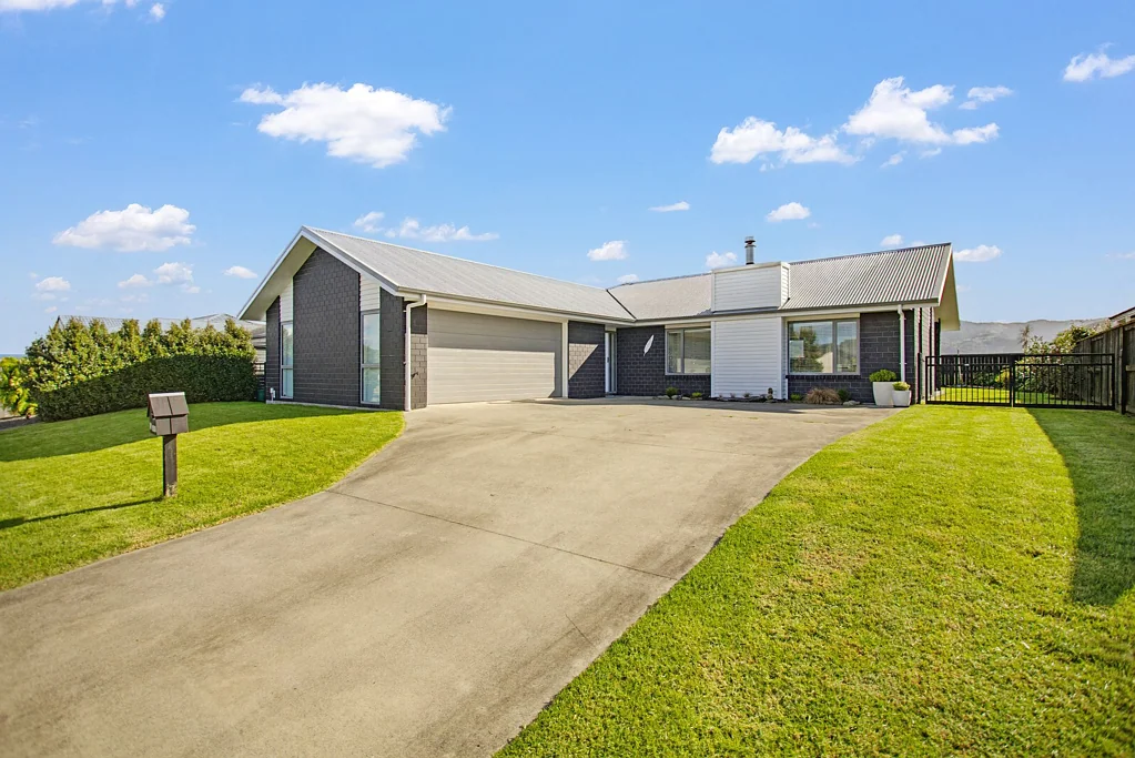 Whitianga 3房  TOP PROPERTY. TOP STREET. BIG SECTION.