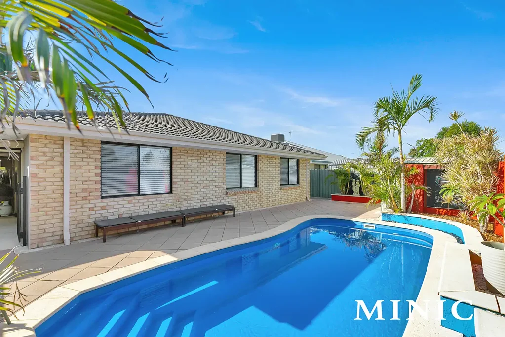34 Charm Way, Atwell, WA 6164
