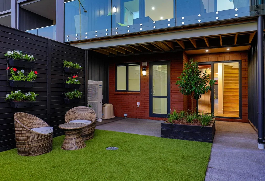 Fabulous townhouse 4 bed 2.5 bath  and a lift to avoid the stairs