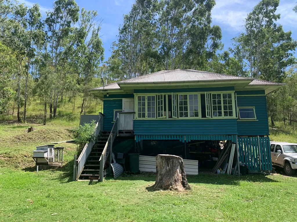 207 Heusman Street, Mount Perry, QLD 4671