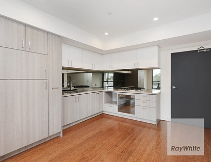 403/314 Pascoe Vale Road, Essendon, North Melbourne, 2 Kuwarto, 2 Banyo, Apartment
