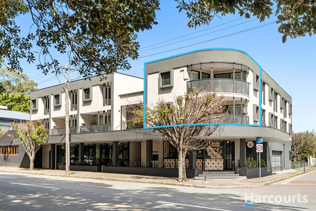 Islington 2房  Dual Level Apartment, Brilliant Parkside Address