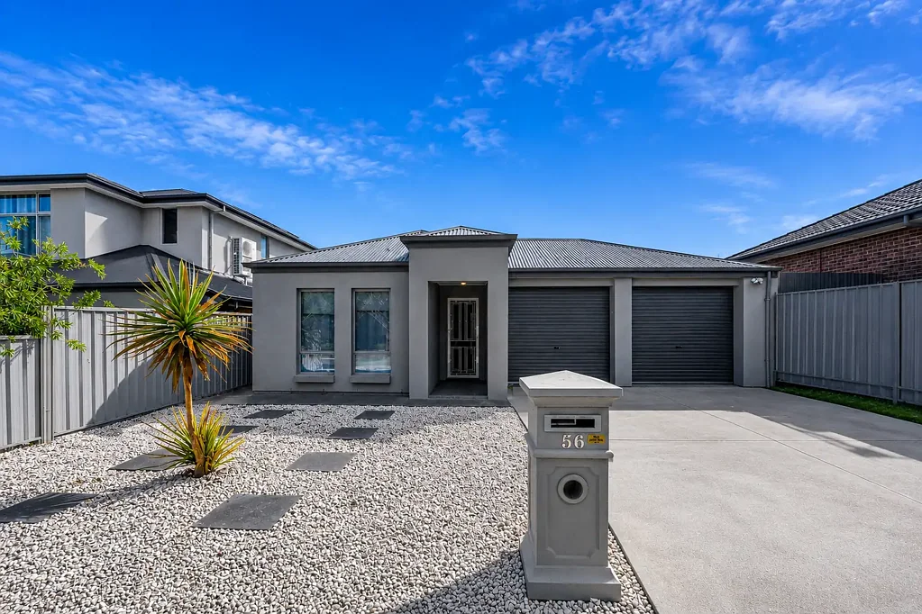 Enfield 3 Slaapkamer Spacious family home with double garage