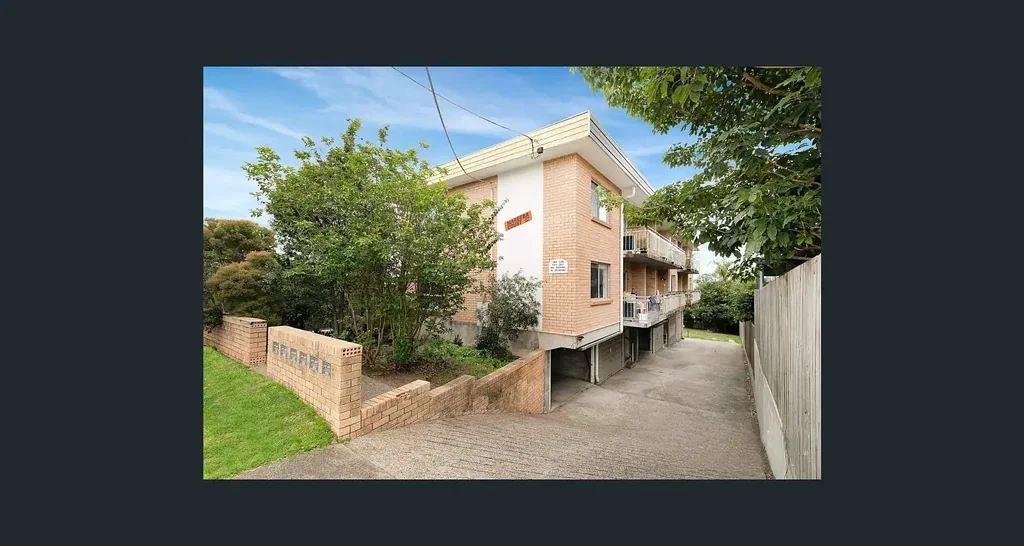 Affordable 2 Bedroom Unit in Greenslopes