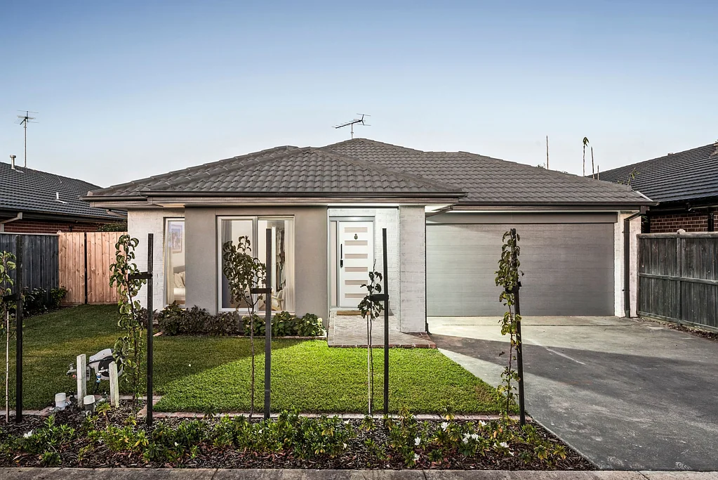 8 Roberts Street, Torquay, VIC 3228