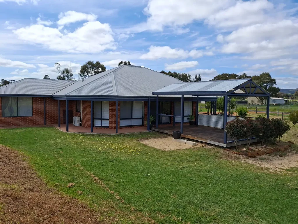 82 Richardson Road, Waroona, WA 6215
