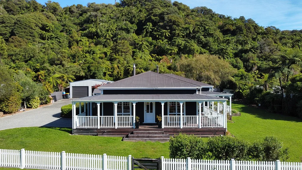 Greymouth 4房  Expansive family home