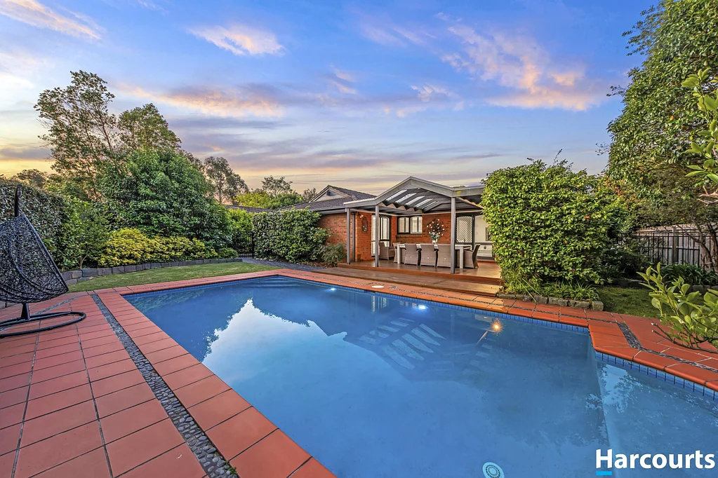 6 Lancelot Close, Wantirna South, VIC 3152