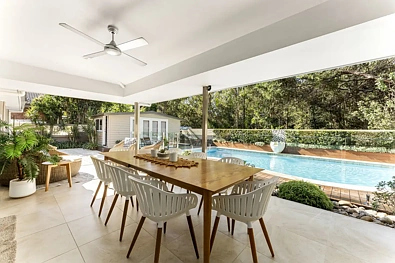 Umina Beach 5房 Impressively Designed Coastal Retreat Backing Onto Tranquil Reserve