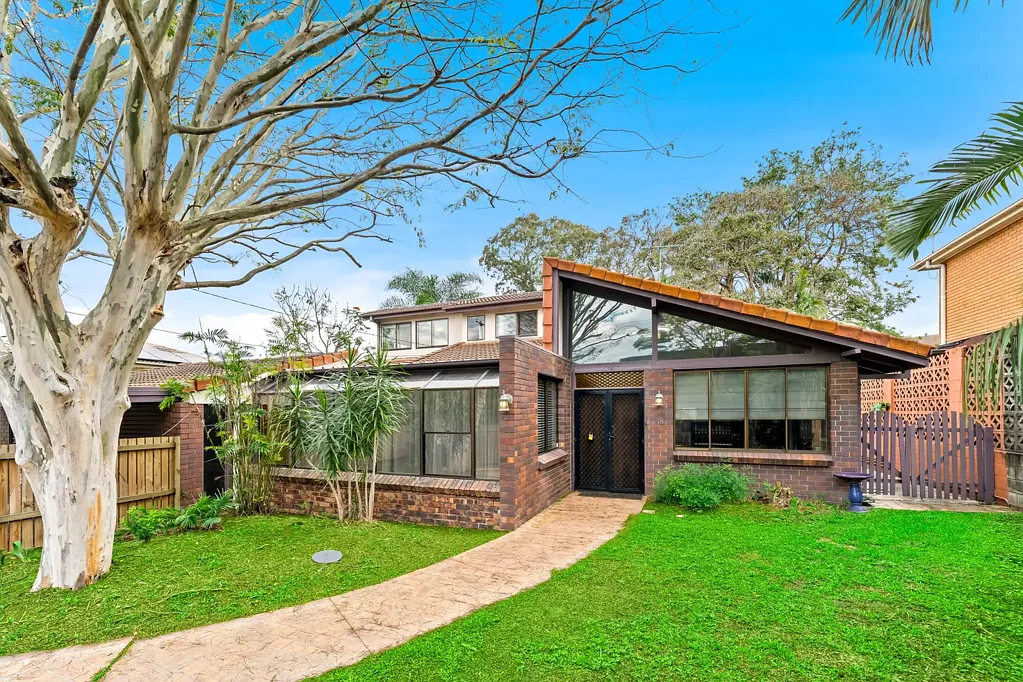 18 Worrell Street, Macgregor, QLD 4109