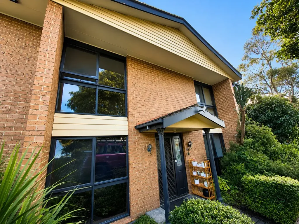 Spacious Family Living in the Heart of Knoxfield