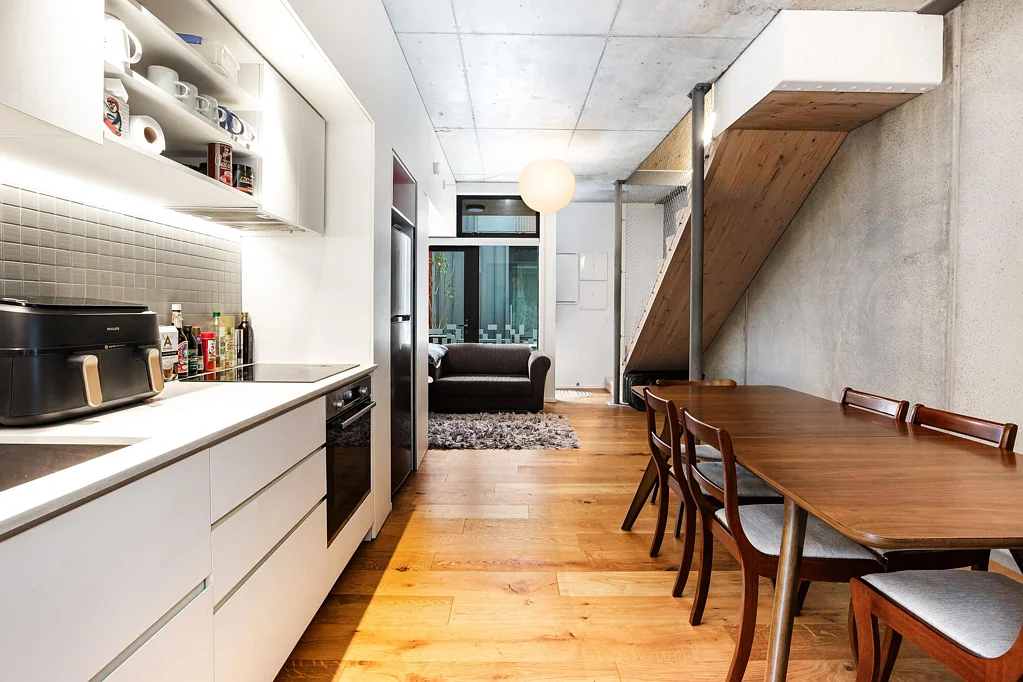 Te Aro 3房  FREEHOLD CITY TOWNHOUSE. NO BODY CORPORATE