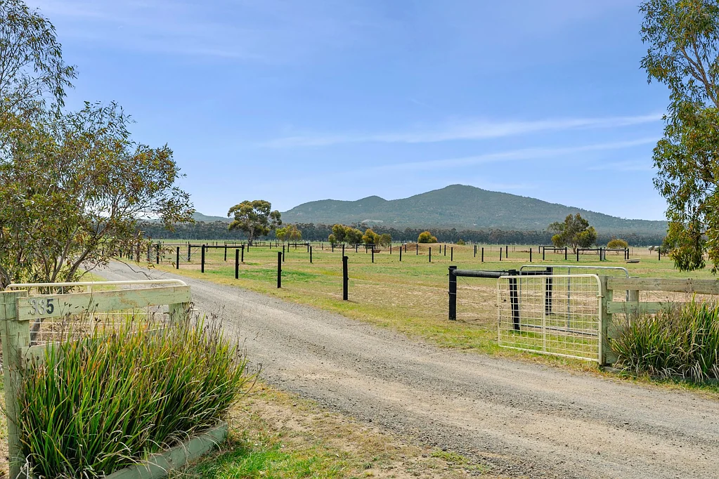 335 Peak School Road, Lara, VIC 3212
