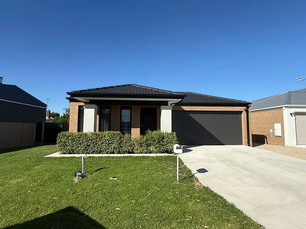 Cohuna 3 Slaapkamer BRAND NEW 3 BEDROOM BRICK HOME