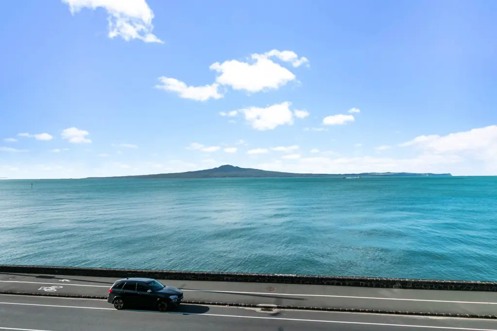 Kohimarama 2ห้องนอน Urgent Sale–Secure Your Beachside Retreat Below CV