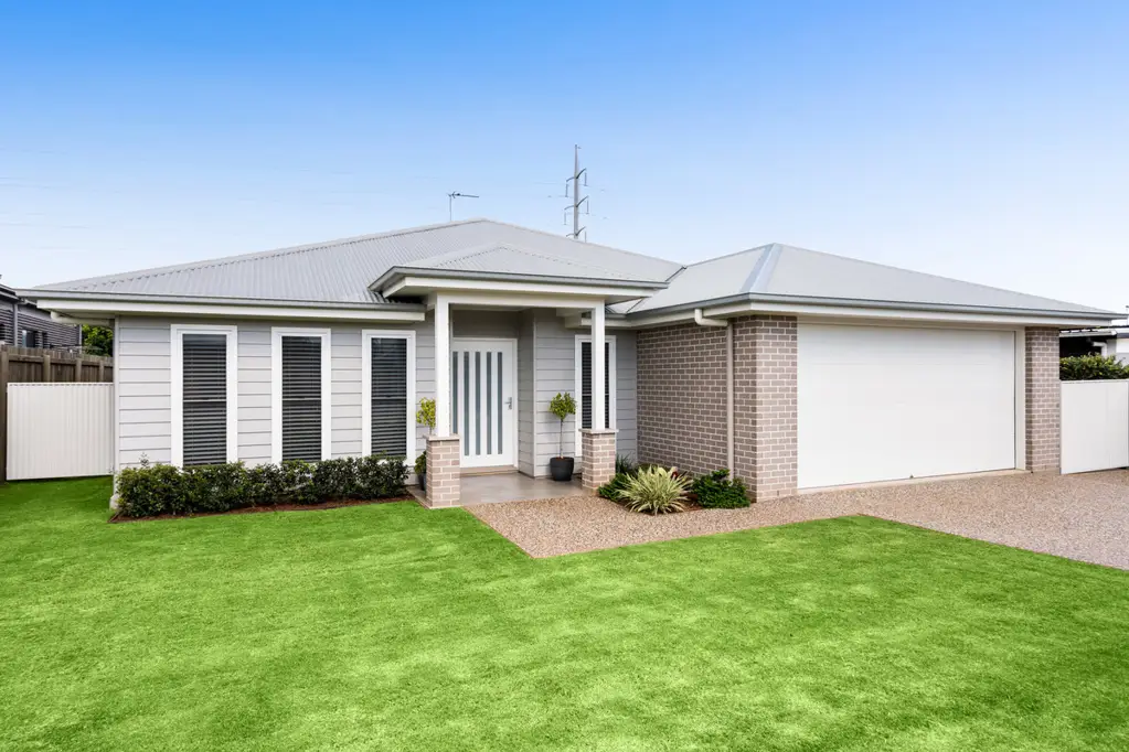 18 O'Neill Circuit, Kearneys Spring, QLD 4350