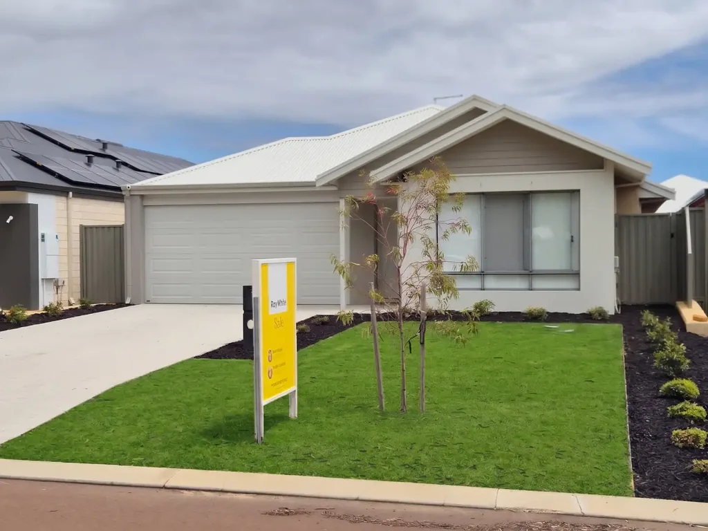 Byford 4Kwarto Modern Family Living in a Convenient Byford Location