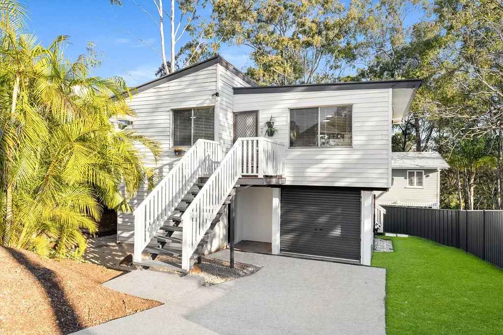 Bundamba 2房 全新翻修。精美装修。卓越多功能。 Freshly Renovated. Beautifully Finished. Exceptionally Versatile.