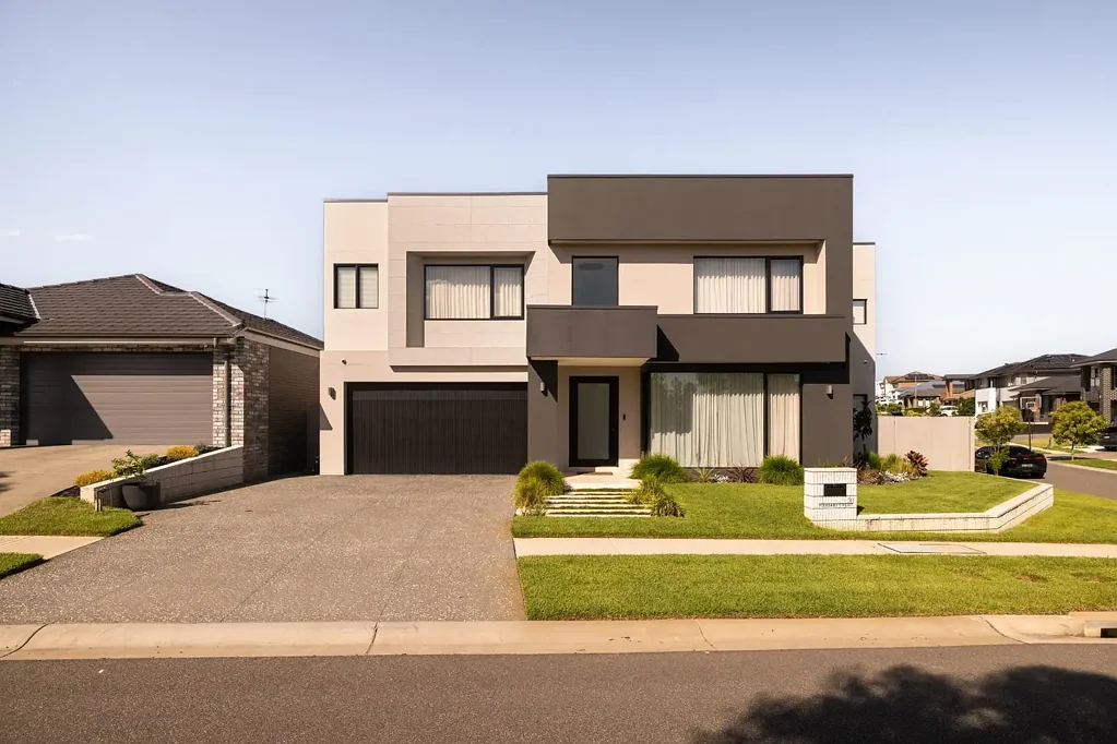 31 Pleasant Circuit, Gledswood Hills, NSW 2557