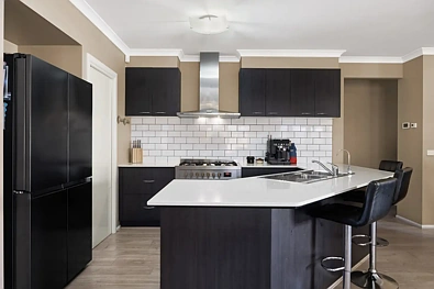 43 Dalray Crescent, Kurunjang, VIC 3337, 4房, 2浴, House