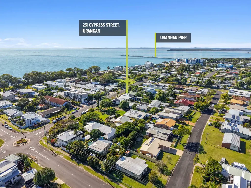 Urangan 2房  QUEENSLANDER WITH EXCEPTIONAL STORAGE & ULTIMATE ENTERTAINING LIFESTYLE