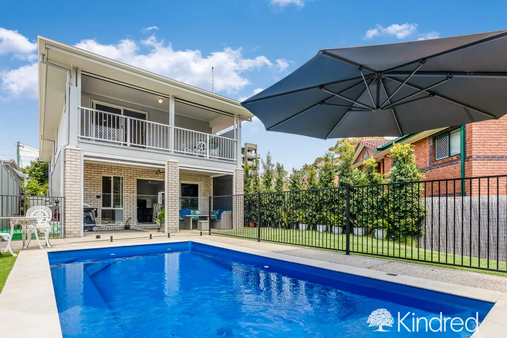 32 Dix Street, Redcliffe, QLD 4020