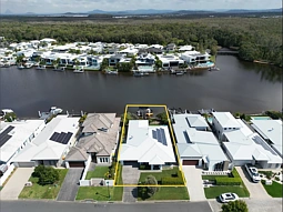 44 Marmont Street, Pelican Waters