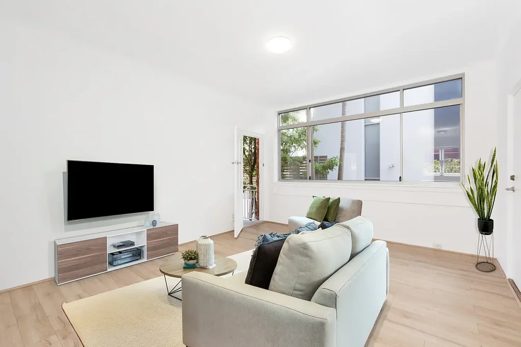 Immaculate Ground Floor Apartment