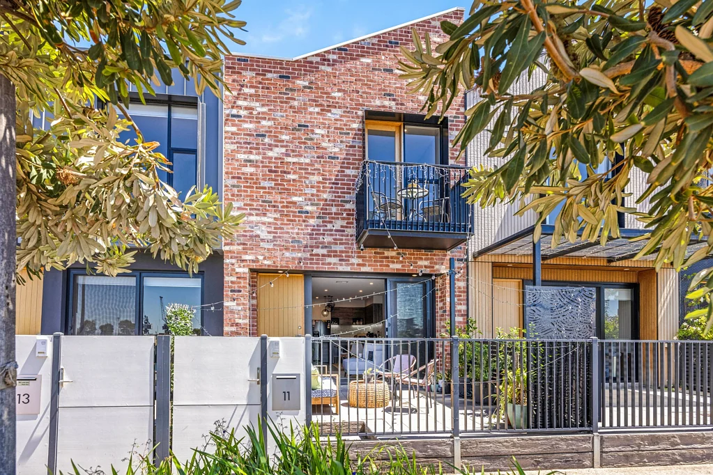 11 Albany Lane, Port Adelaide, SA 5015