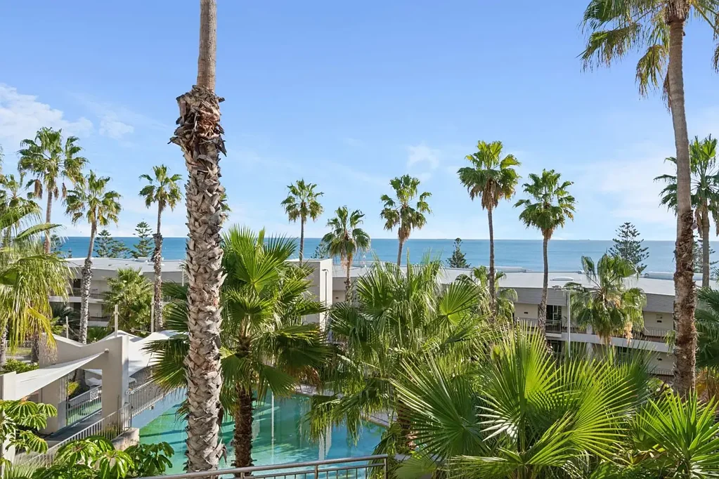 R202/183 West Coast Highway, Scarborough, WA 6019