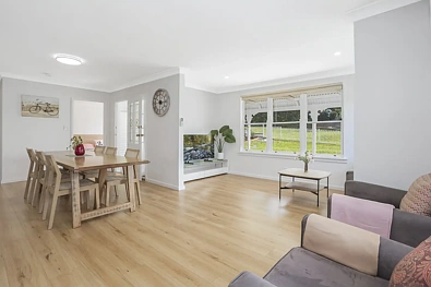 8 LORETTA AV, COMO NSW 2226, 3 Schlafzimmer, 2 Badezimmer, House