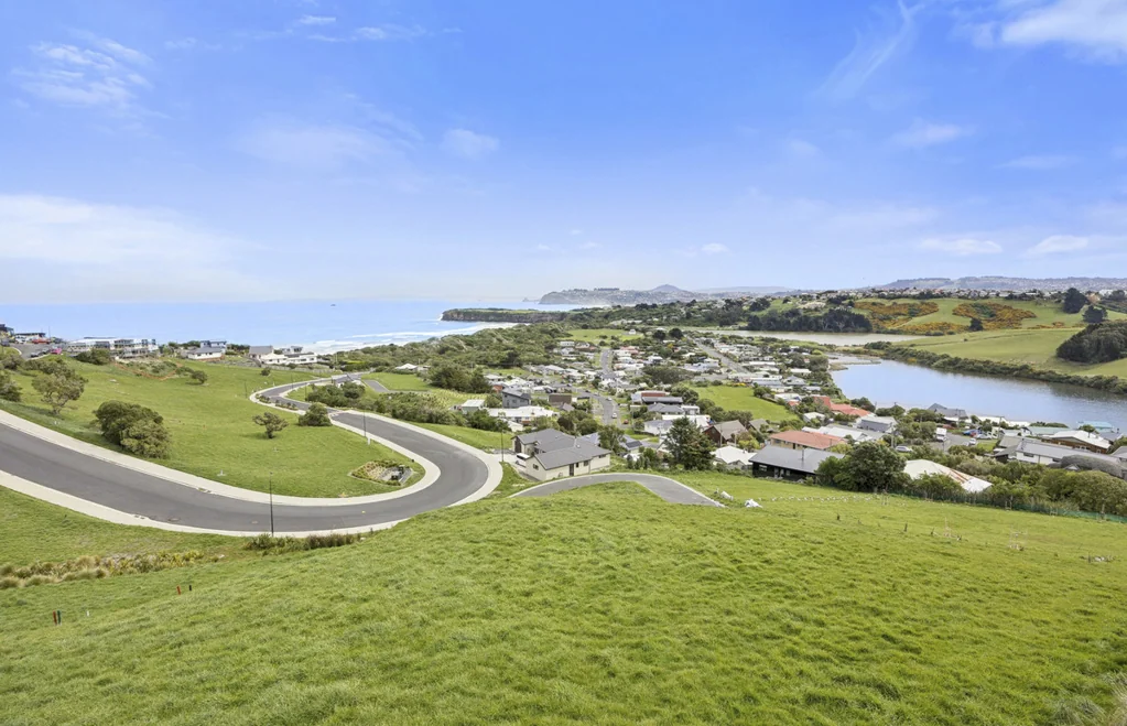 Ocean Grove Elevated Land in Ocean Heights - Approx 2784m²