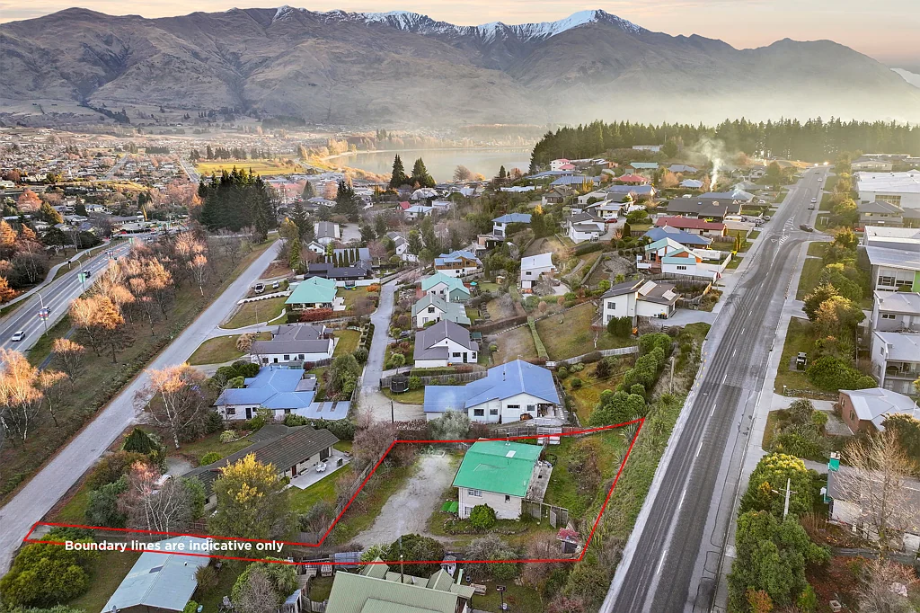 Wanaka 3Kwarto Charming inner circle development opportunity