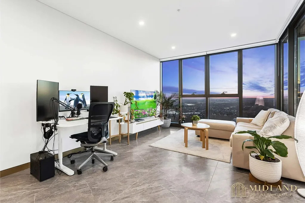 St Leonards 1Kwarto Experience premier luxury in this high level residence boasting stunning views