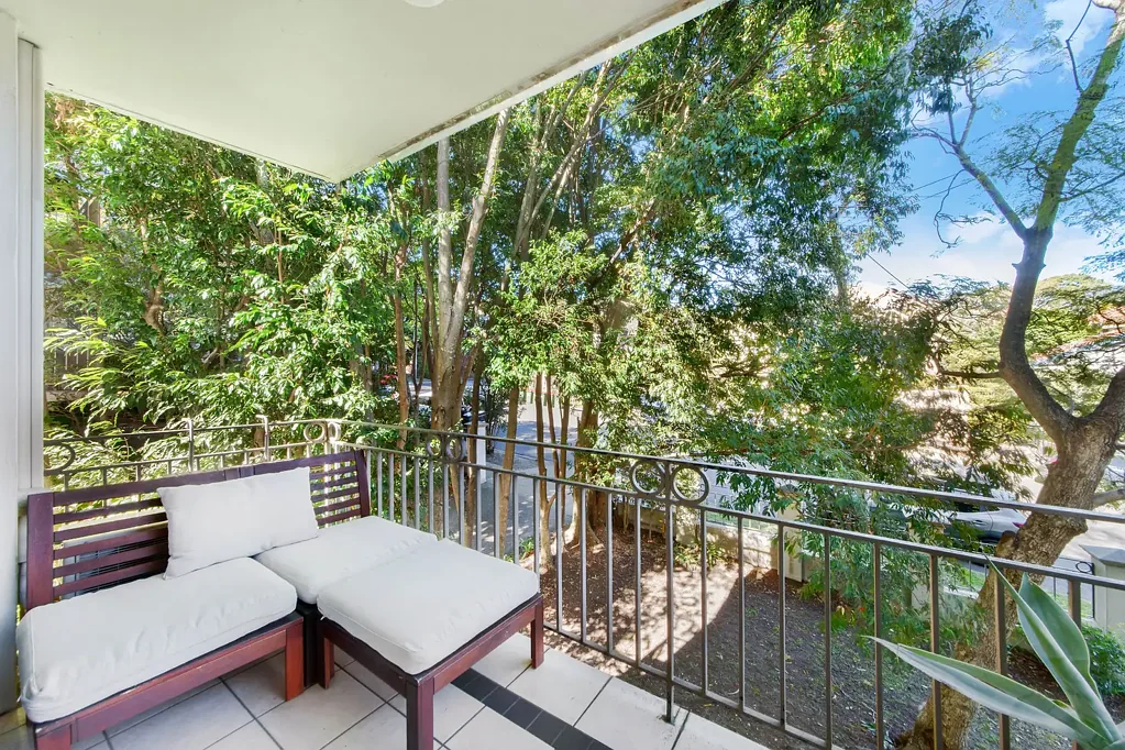 Modern 2-Bedroom Apartment in the Heart of Cammeray