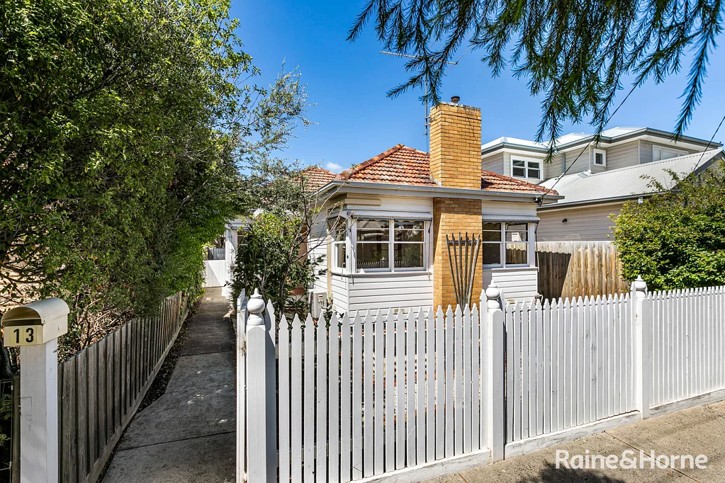 13 Salisbury Street, Newport, VIC 3015