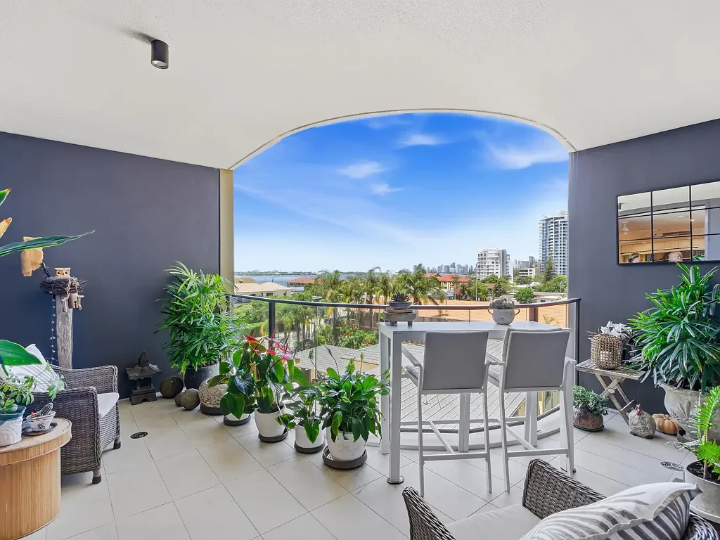 508/110-112 Frank Street, Labrador, QLD 4215