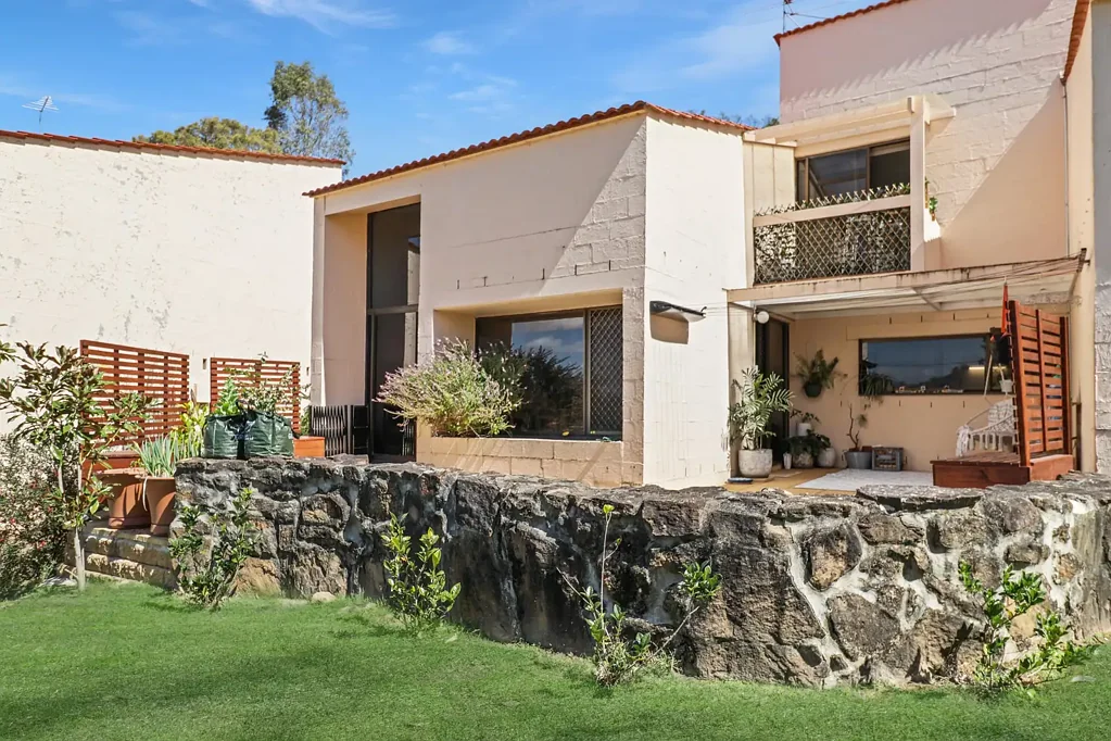 Kooralbyn 2房  Country meets Coastal in Serene Kooralbyn Valley – A Tranquil Retreat Awaits