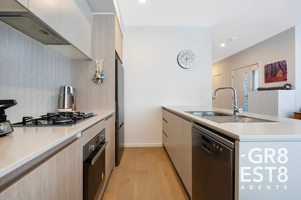 Cranbourne West 4 Slaapkamer Modern 4-Bedroom Townhouse