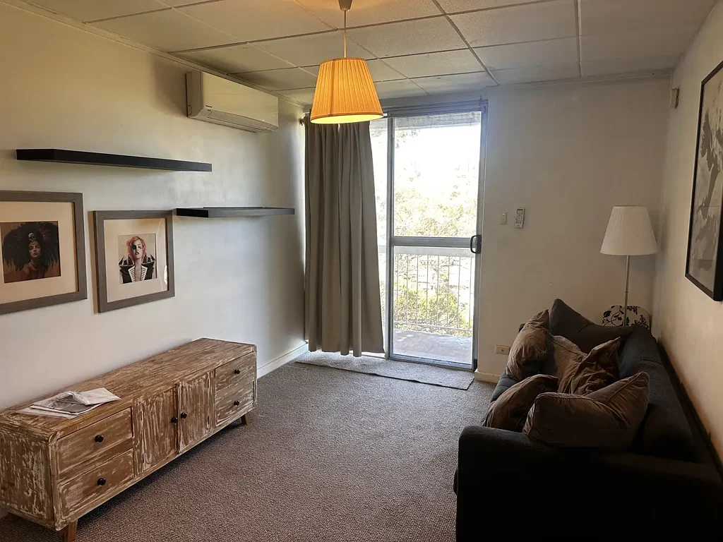 FULLY FURNISHED 1x1 IN MAYLANDS