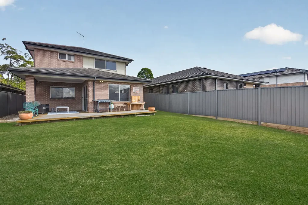 Grantham Farm 4Phòng ngủ Stylish Family Living in the Heart of Grantham Farm - 388m2 of Land