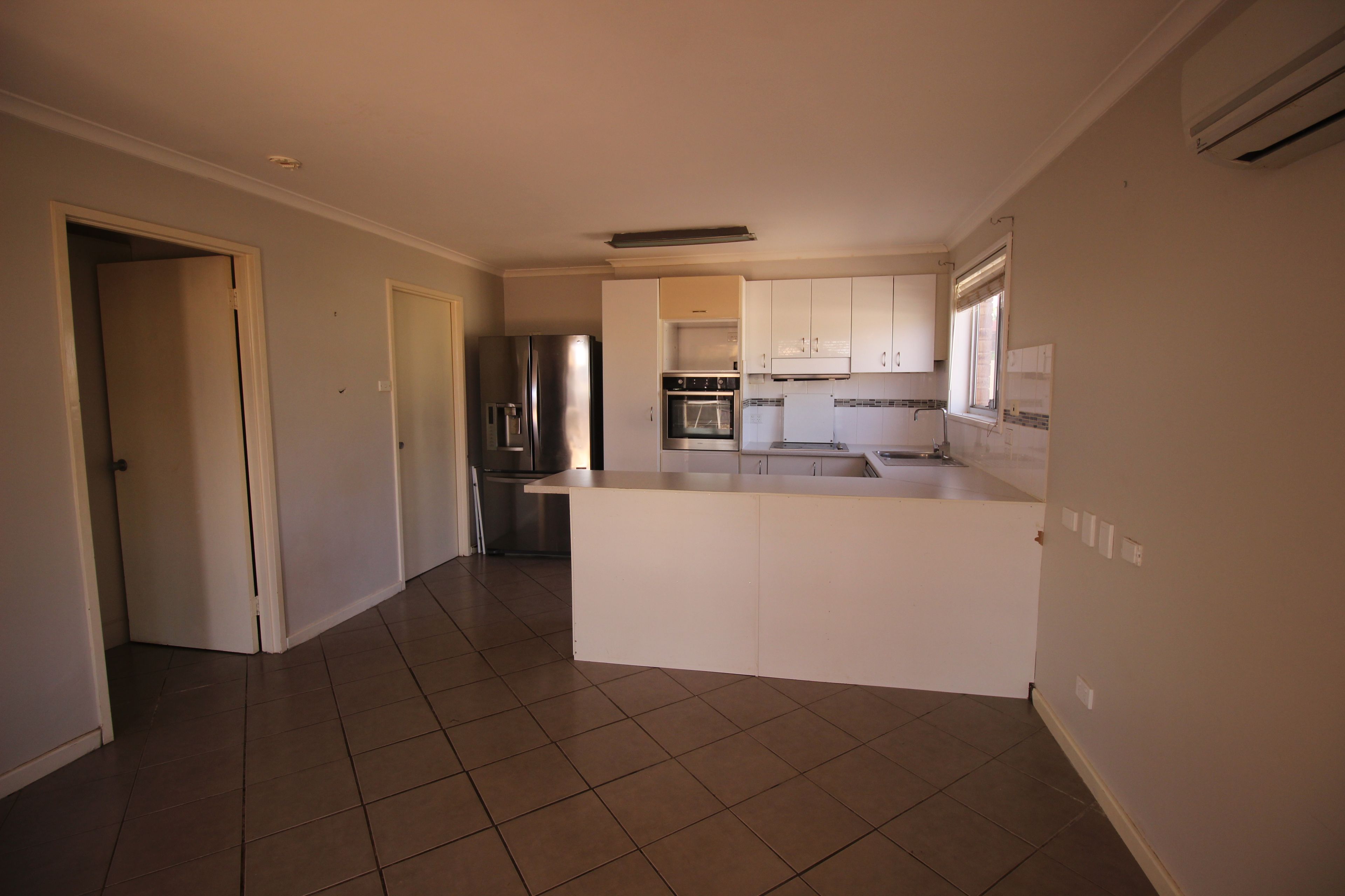 21B BOOGALLA CR, SOUTH HEDLAND WA 6722, 0 Bedrooms, 0 Bathrooms, Unit