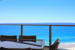 2706/1 Oracle Boulevard, Broadbeach