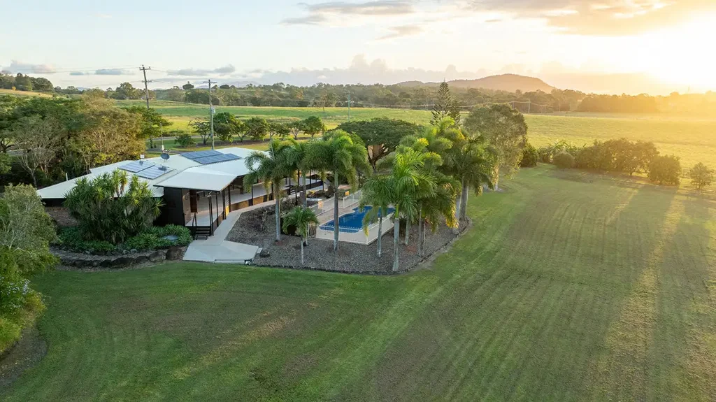 Pleystowe 4Phòng ngủ Your well-deserved lifestyle awaits you...3 acres