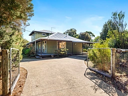2 Albert Crescent, Balnarring
